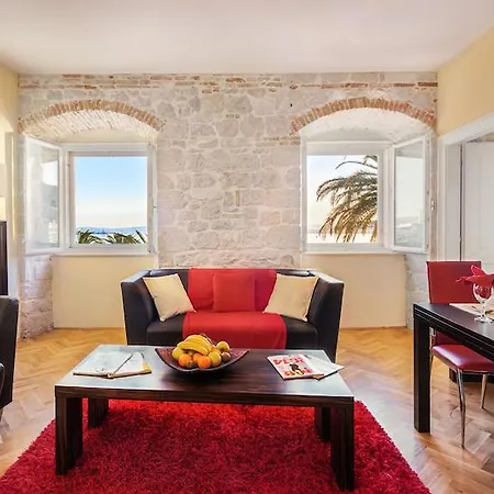דירה Luxury Riva With A Magnificient View *